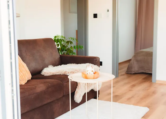 M&d Appartments 아파트 발티체